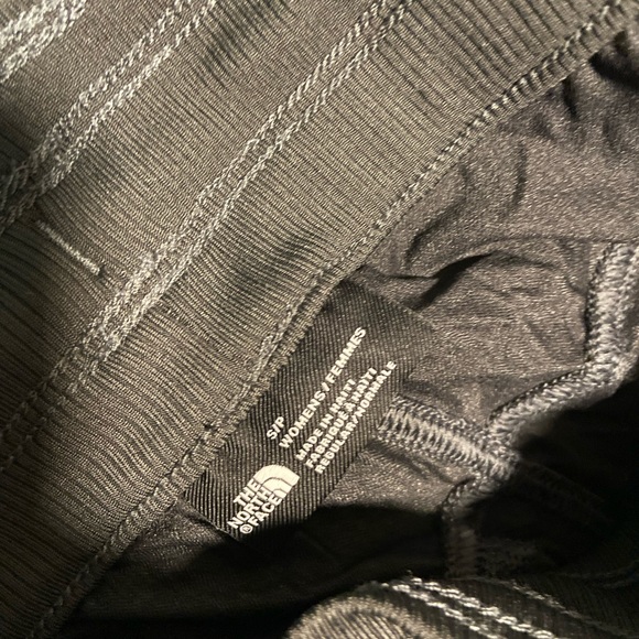 North face pants - Picture 3 of 3